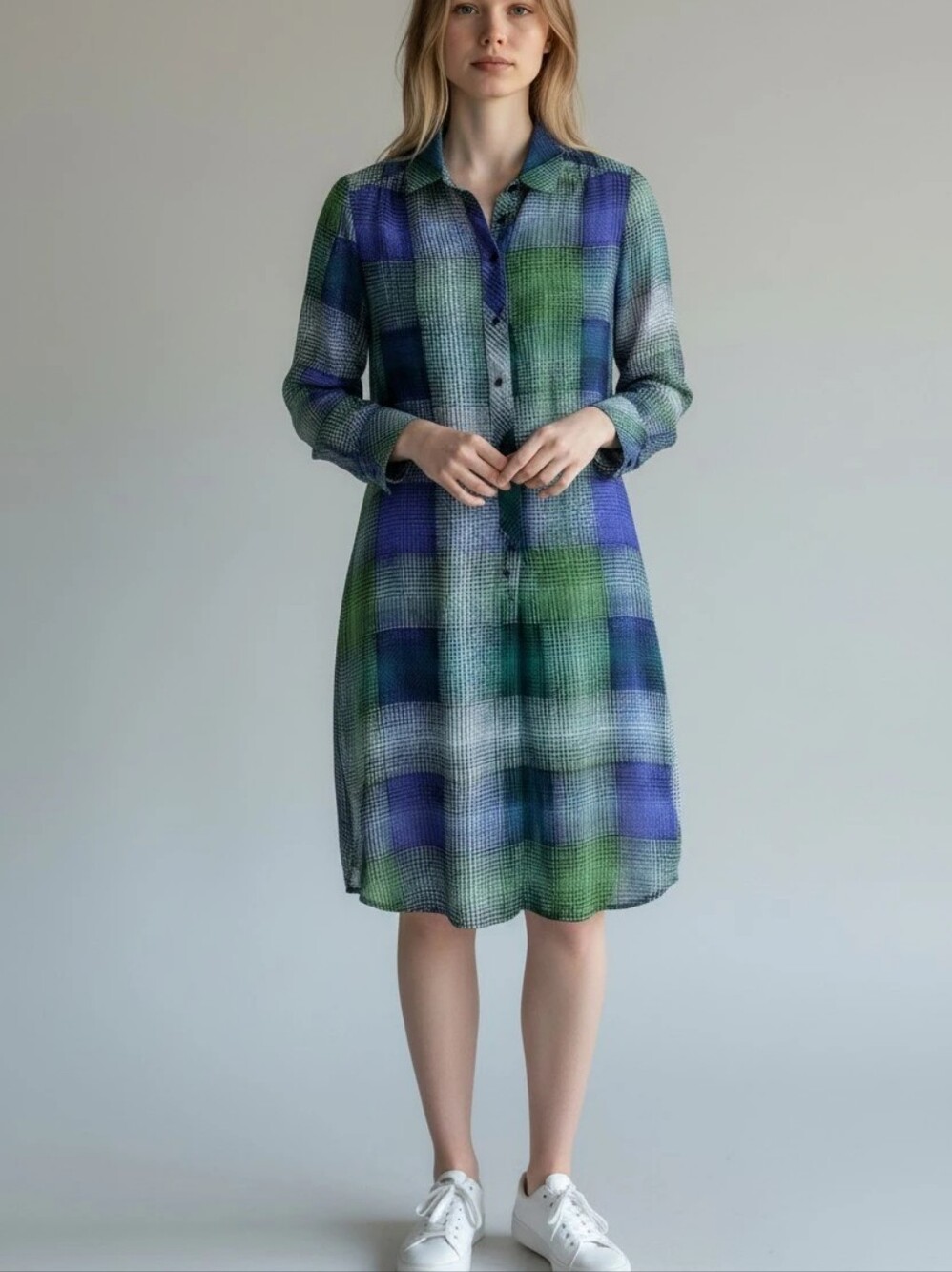 BCBCMaxazria Green & Blue Polka Dot Button-Front  Silk Shirt Dress  Size Medium